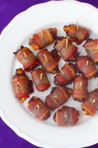 Dates And Bacon Appetizers
 3 Ingre nt Bacon Wrapped Dates