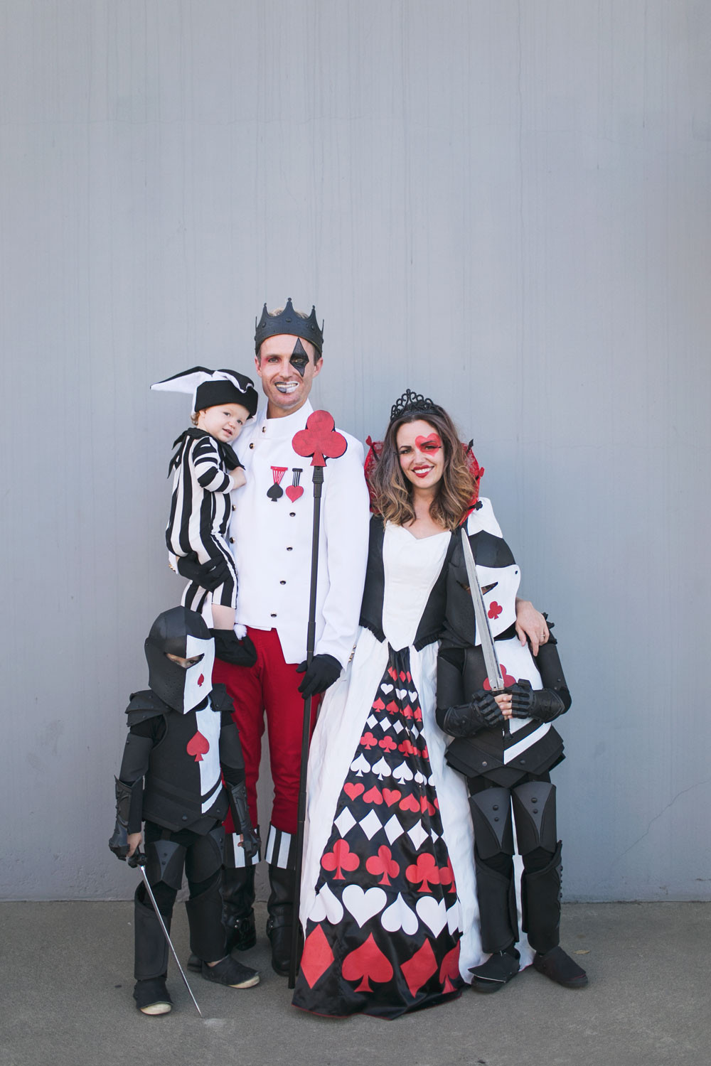 30 Unique Styling Ideas for Your Deck Of Cards Halloween Costumes ...
