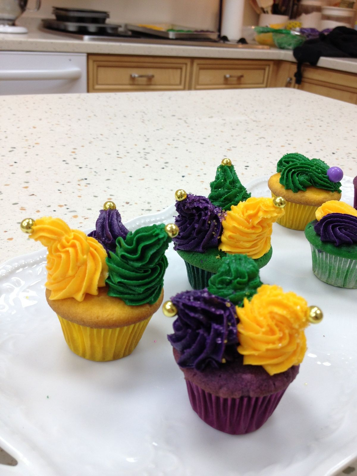 Desserts For Mardi Gras
 Mardi Gras cupcakes