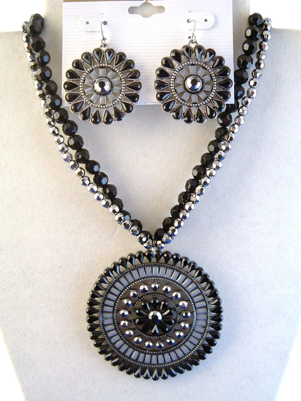 Diamond Earrings And Necklace Sets
 Black Diamond Flower Pendant Necklace Earrings Jewelry Set