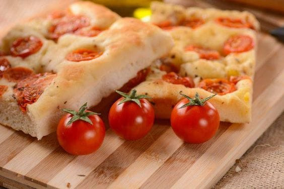 Difference Between French And Italian Bread
 Difference Between French and Italian Bread KitchenThinker