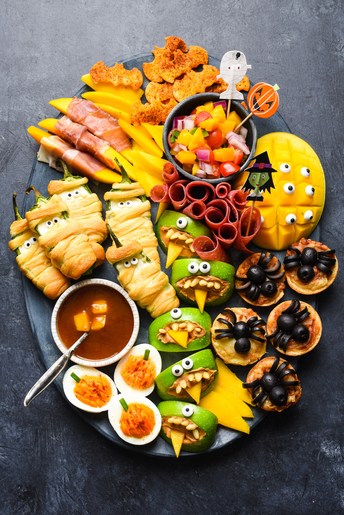 Dinner Ideas For Halloween Party
 Halloween Snack Dinner Foxes Love Lemons