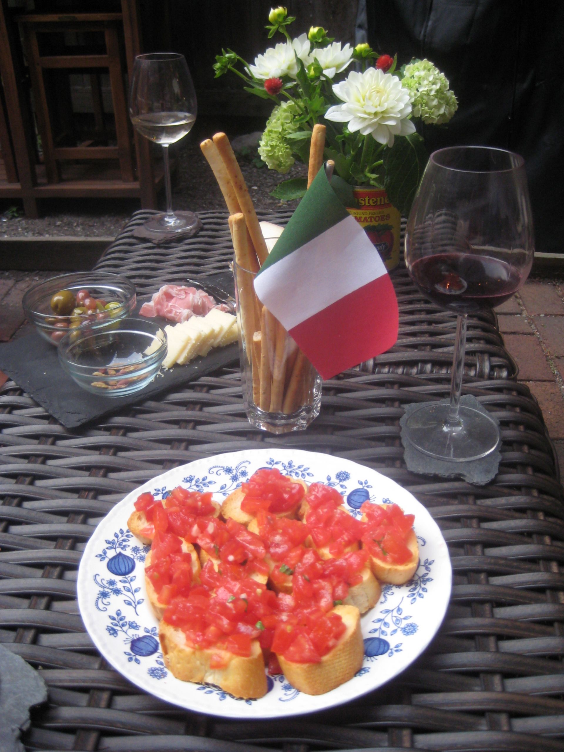 Dinner Party Ideas For Summer
 Summer Italian Dinner Party