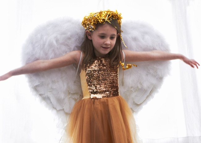 DIY Angel Costume
 DIY Halloween costumes for kids A tutorial for angel wings