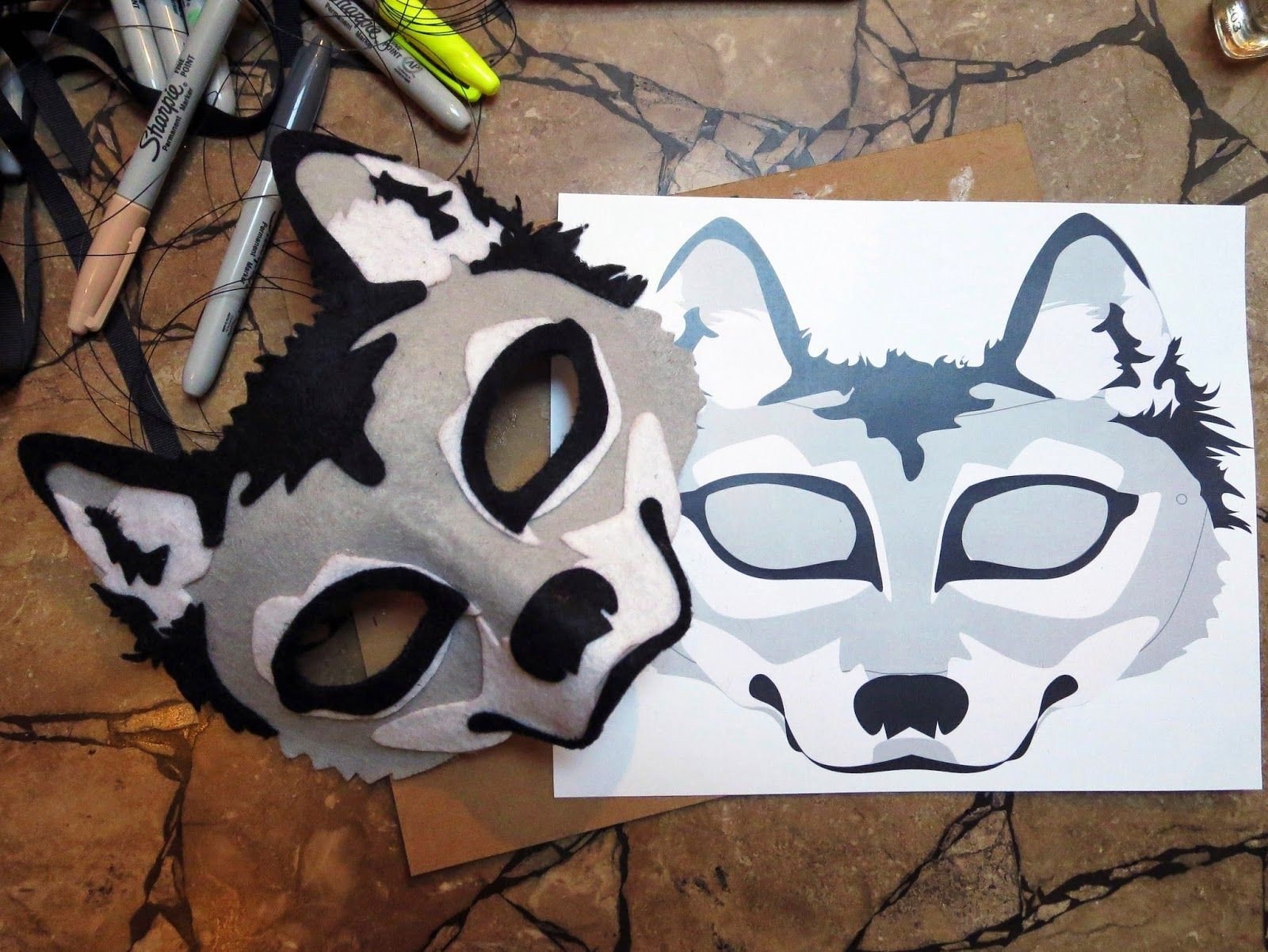 DIY Animal Masks
 DIY Felt Wolf Mask