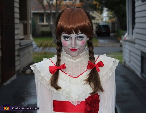 DIY Annabelle Costume
 Awesome DIY Annabelle Costume 3 3