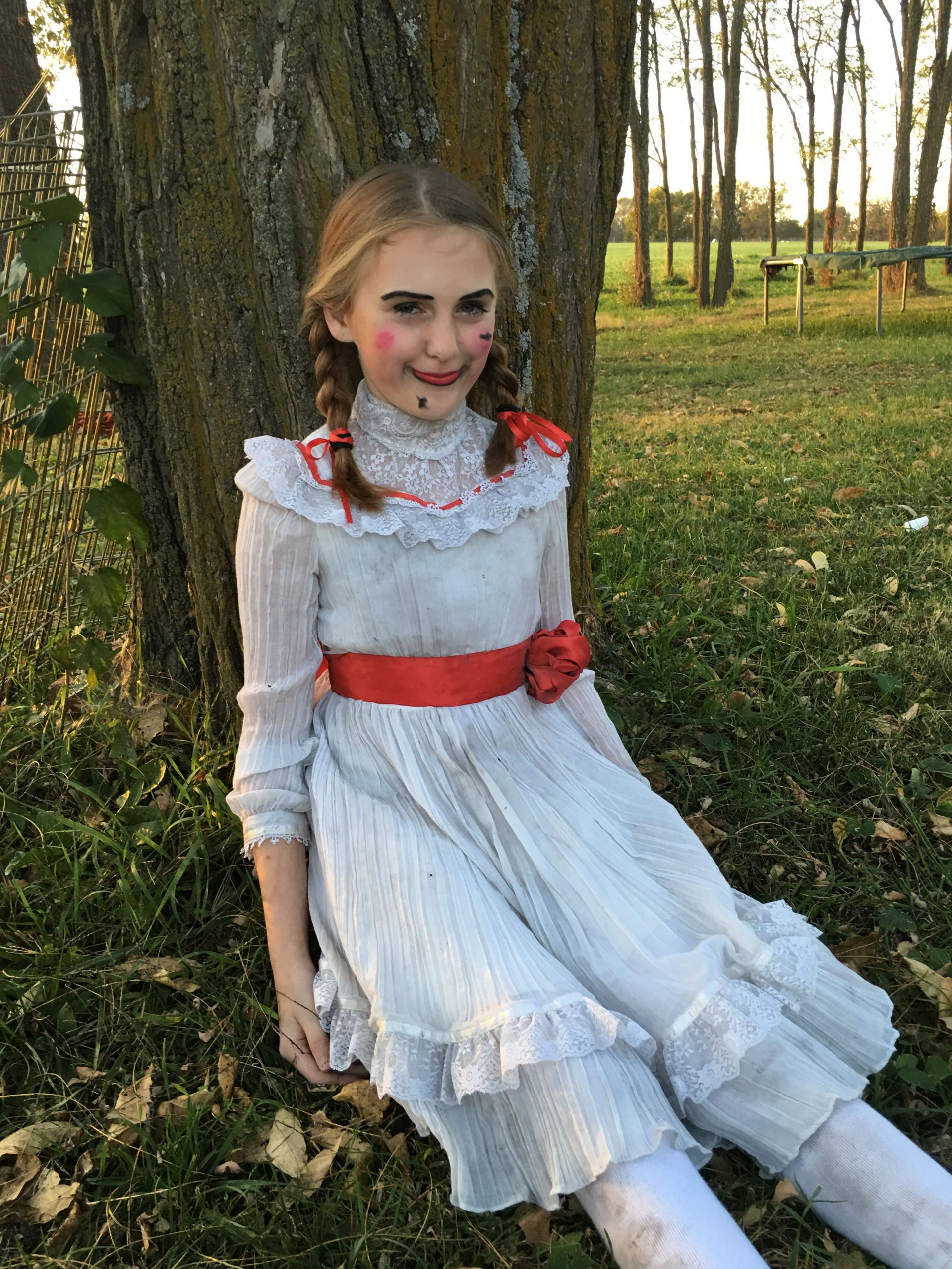 DIY Annabelle Costume
 Scary Halloween costume Annabelle