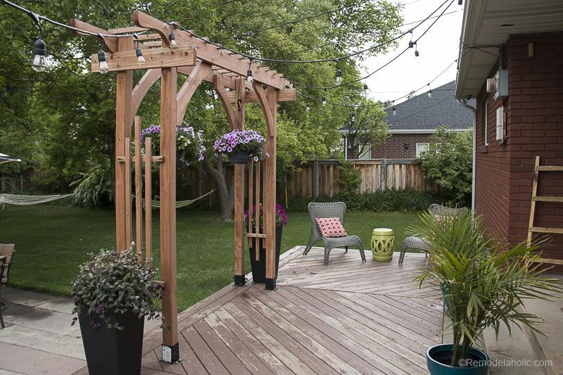 DIY Arbor Plans
 DIY Garden Arbor Wedding Arch Woodworking Plan – Remodelaholic
