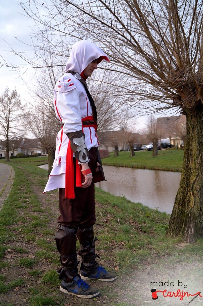 DIY Assassins Creed Costume
 17 Best images about Assassins creed cosplay on Pinterest