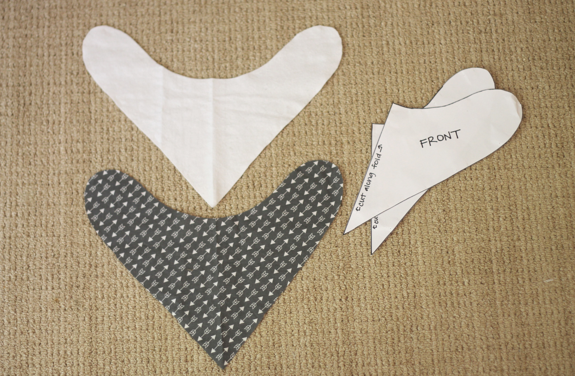 DIY Baby Bandana Bib
 DIY Baby Bandana Bib