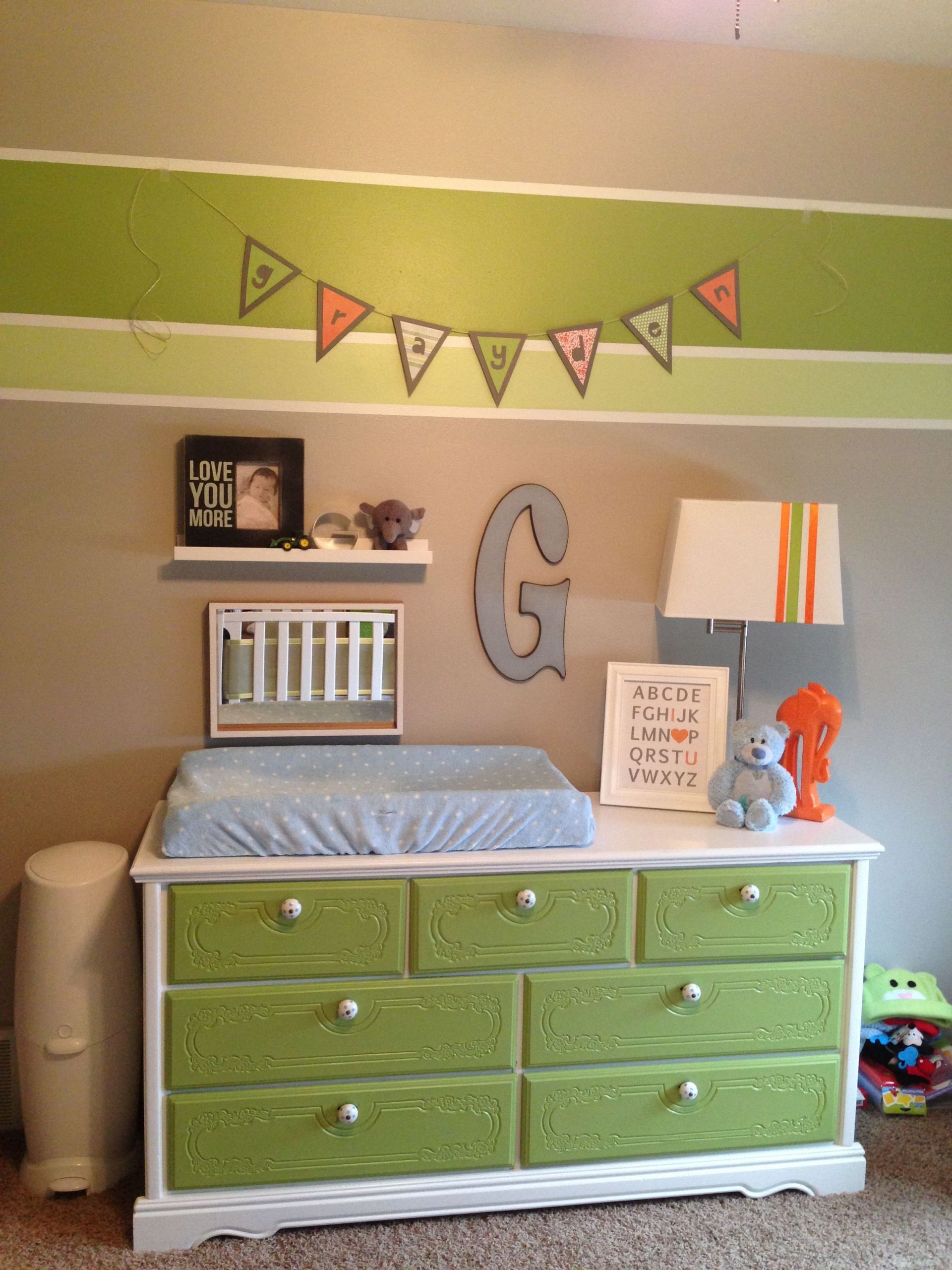 DIY Baby Change Table
 DIY changing table this is what I want to do with my