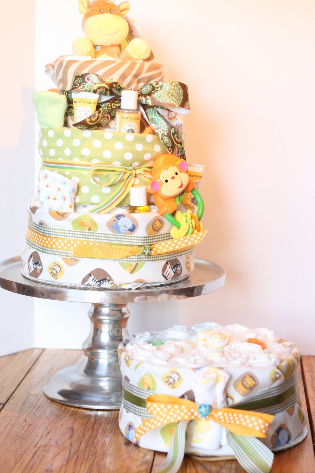 DIY Baby Diaper Cake
 25 DIY Baby Shower Gifts for the Little Boy on the Wa