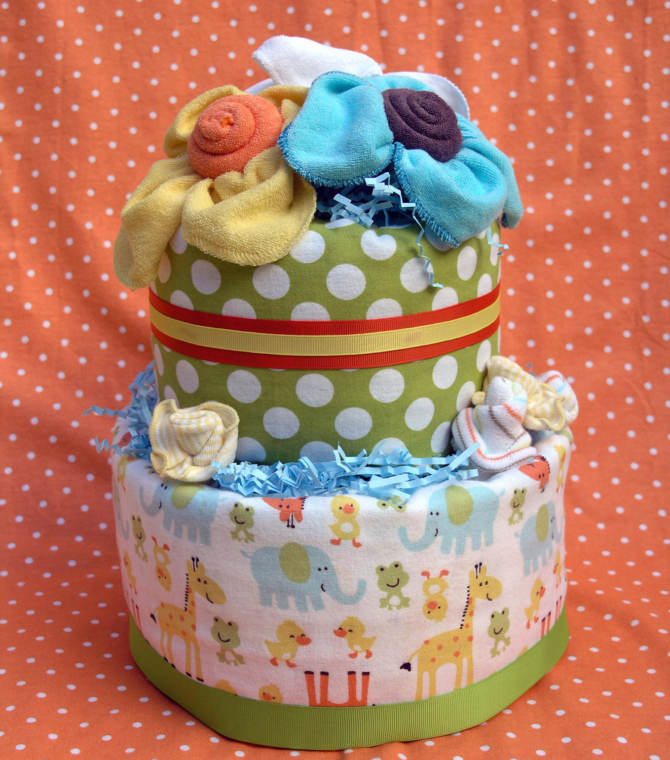 DIY Baby Diaper Cake
 DIY Diaper Cakes For Baby Showers