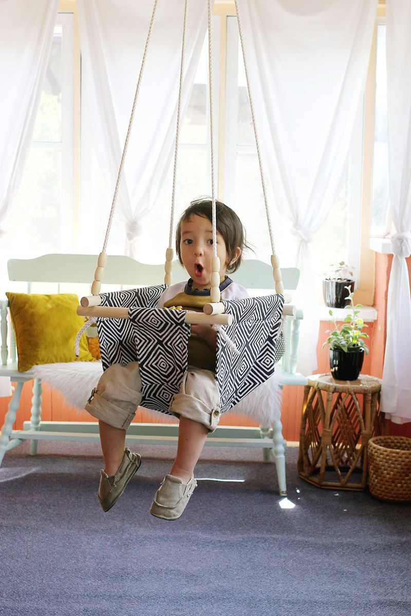 DIY Baby Swings
 17 DIY Indoors Swings For Everyone In The Family To Enjoy