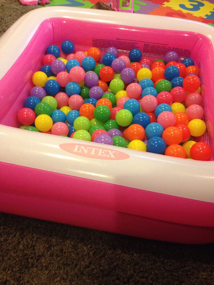 DIY Ball Pit For Toddlers
 DIY ball pit Inflatable pool and balls