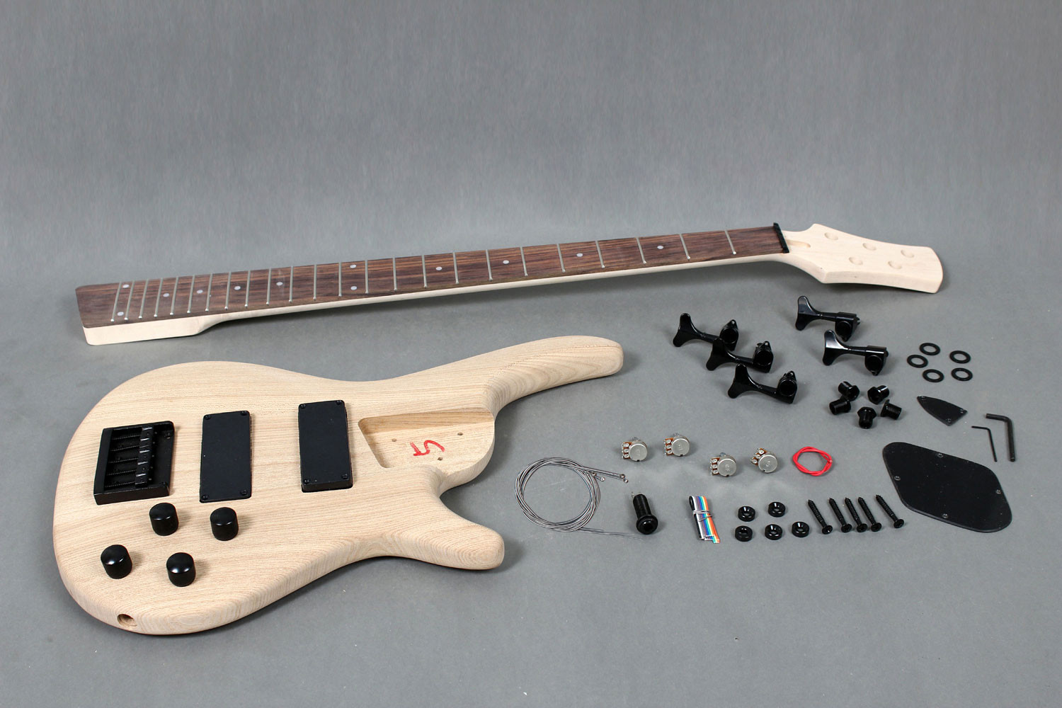 DIY Bass Guitar Kits
 5 strings electric bass guitar DIY kit with Solid Ash body
