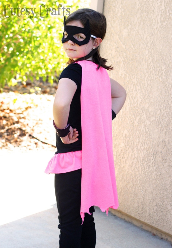 DIY Batgirl Costume For Adults
 DIY Batgirl Costume from a T Shirt Cutesy Crafts