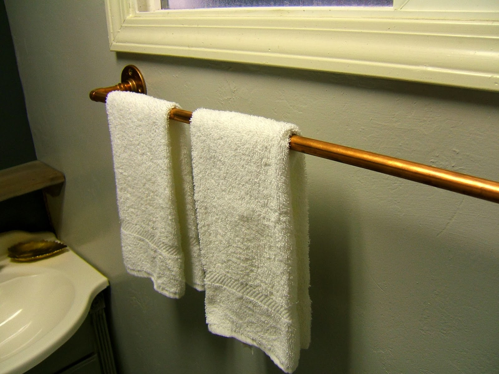 DIY Bathroom Towel Racks
 Have a fantastic weekend folks I meant to post this
