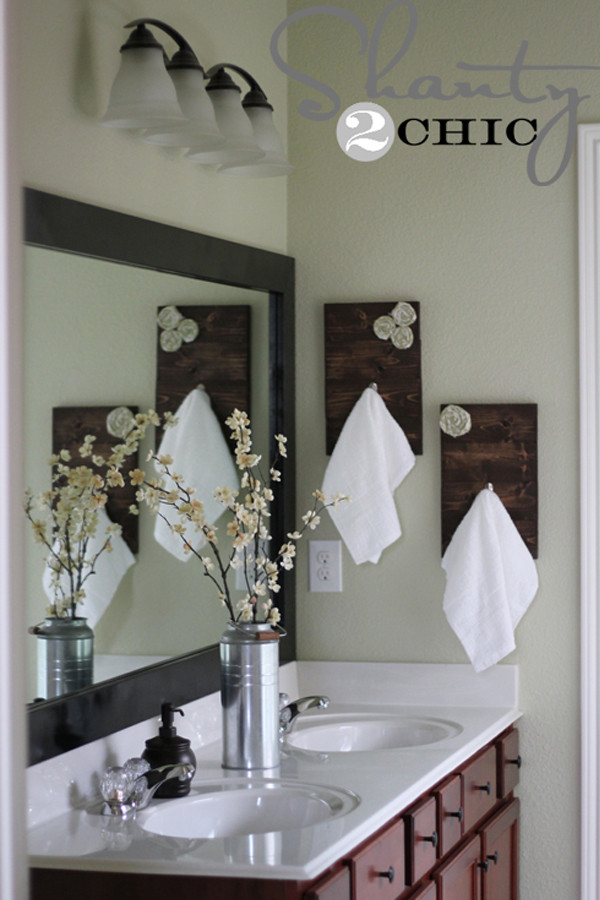 DIY Bathroom Towel Racks
 DIY Towel Racks For a Chic Bathroom Update