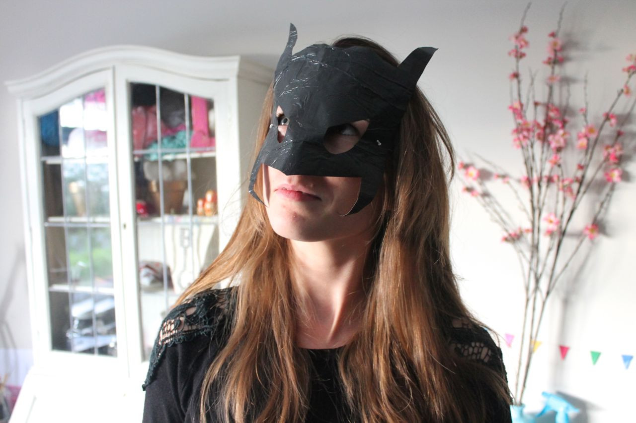 DIY Batman Mask
 Easy DIY Halloween Mask Tutorial
