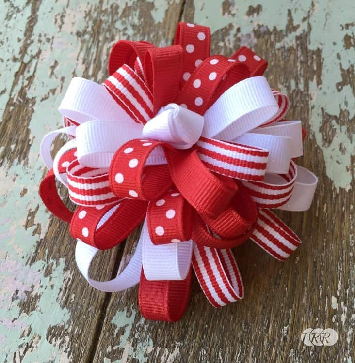 DIY Big Hair Bow
 12 Charming DIY Hair Bows You Will Cherish Forever