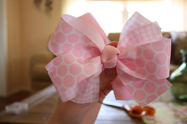 DIY Big Hair Bow
 DIY big hair bows for little girls