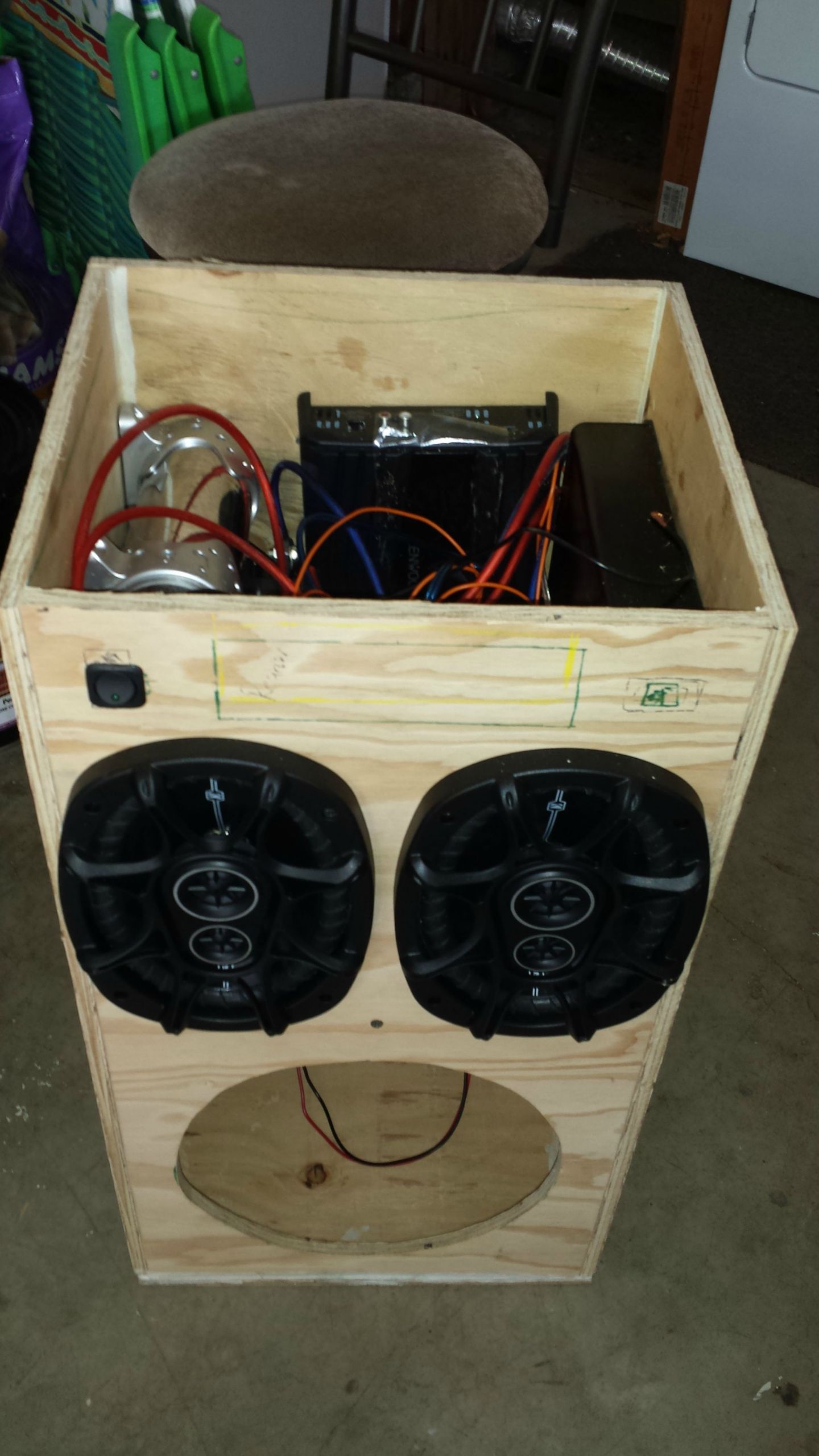 DIY Boombox Plans
 DIY Portable Stereo in 2019