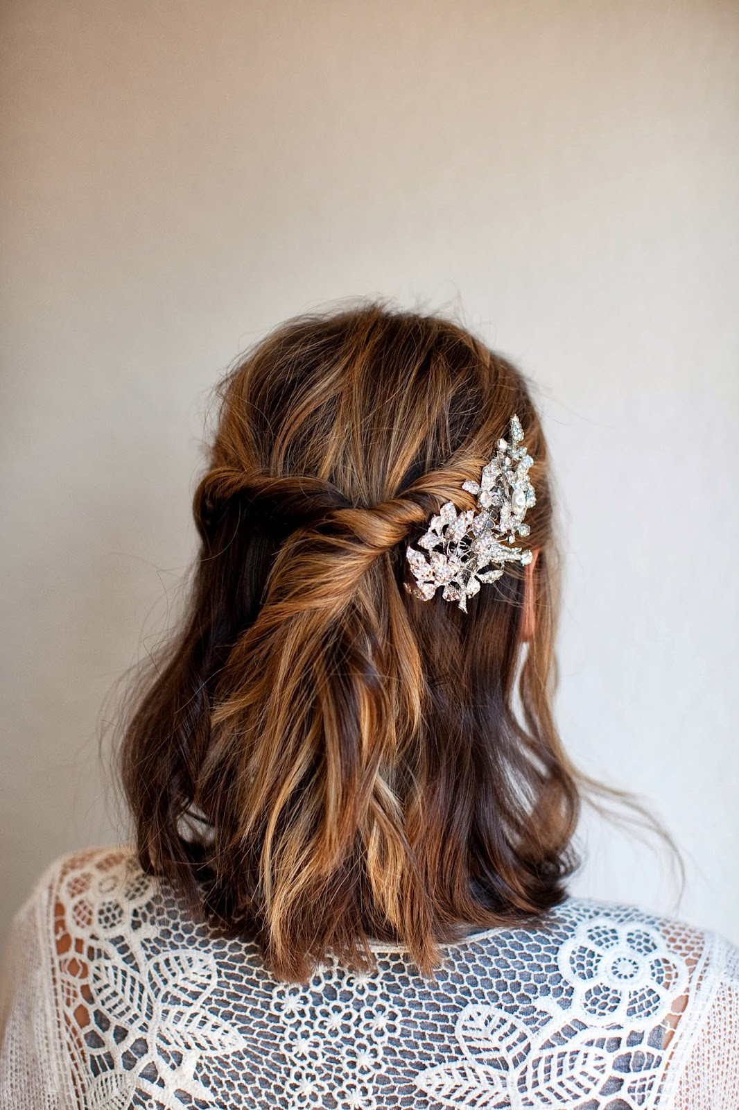 DIY Bridal Hair
 TESSA RAYANNE THREE DIY Bridal Hair Tutorials