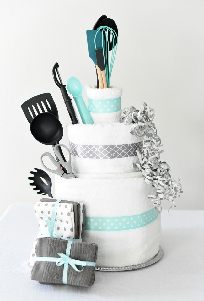 DIY Bridal Shower Gifts Ideas
 Towel Cake A Fun DIY Bridal Shower Gift – Fun Squared
