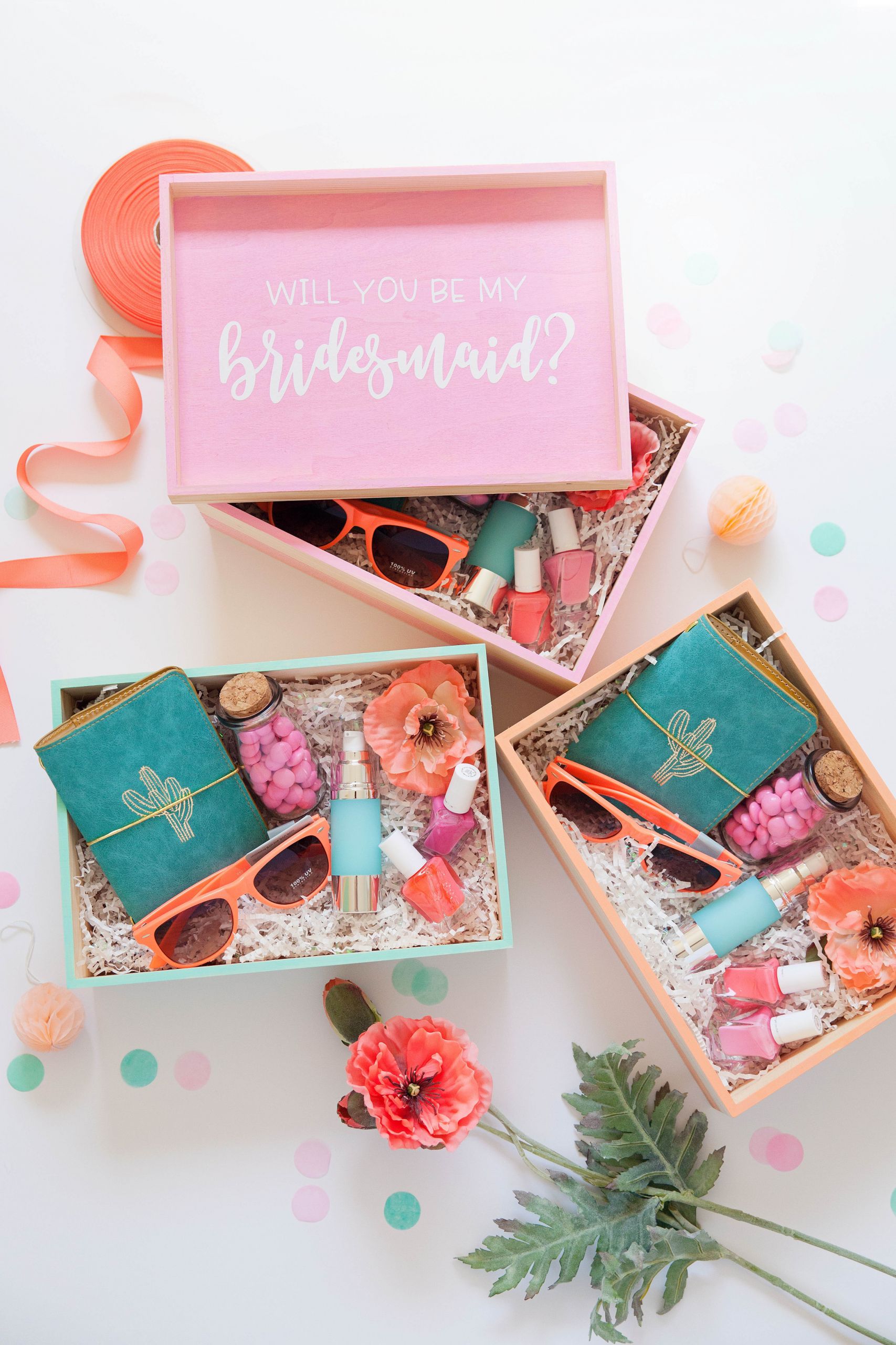 DIY Bridesmaid Box
 DIY BRIDESMAID GIFT BOXES Tell Love and Party