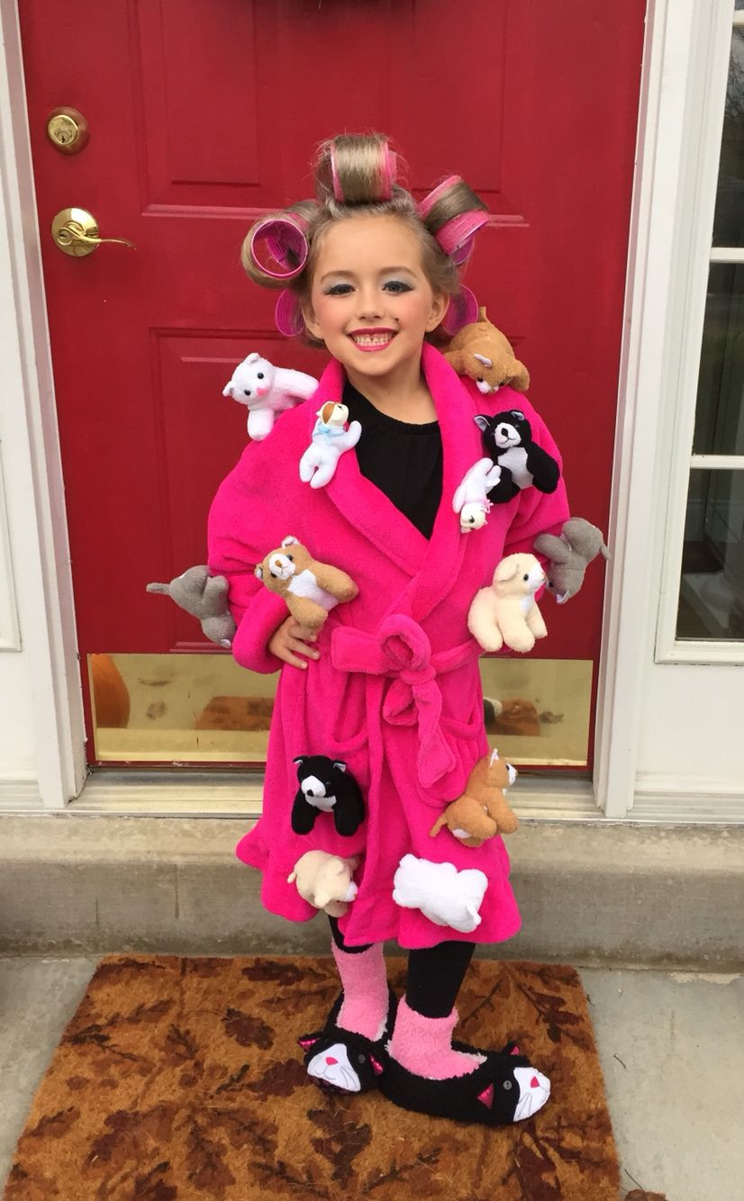 Diy Cat Halloween Costume
 Crazy Cat Lady Halloween Costume DIY in 2019