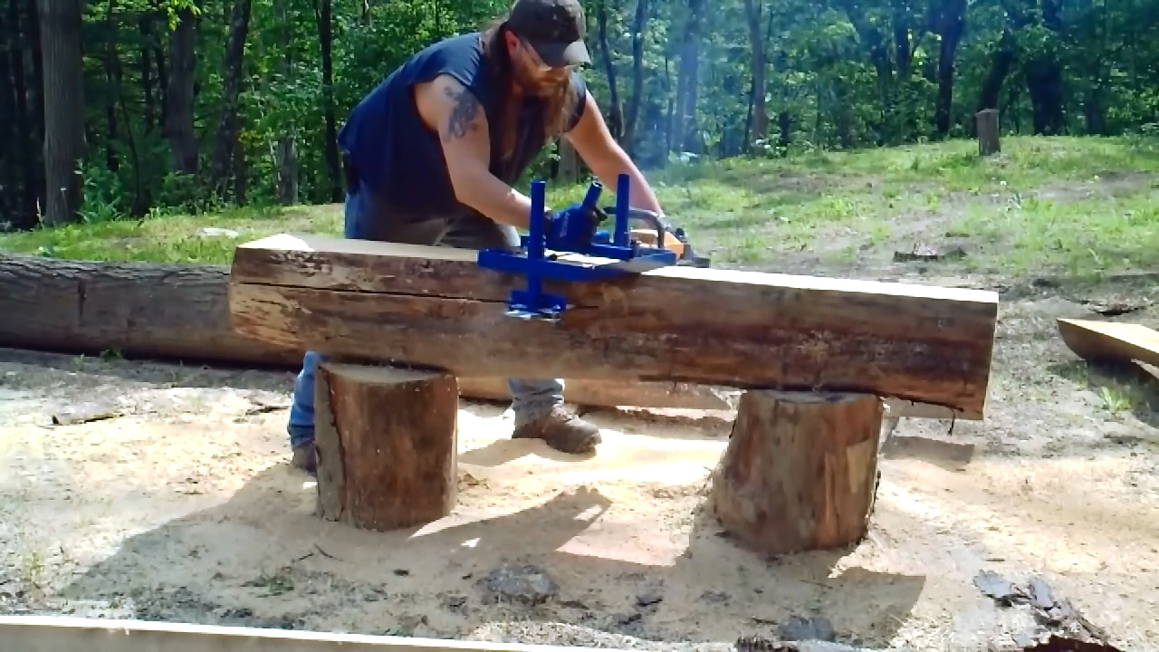 DIY Chainsaw Mill Plans
 Cool DIY Video How to build your own Alaskan Style
