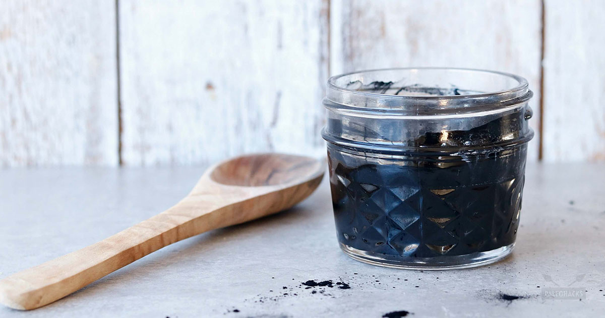 DIY Charcoal Mask
 DIY Charcoal Face Mask with Coconut Oil ly 3 Ingre nts