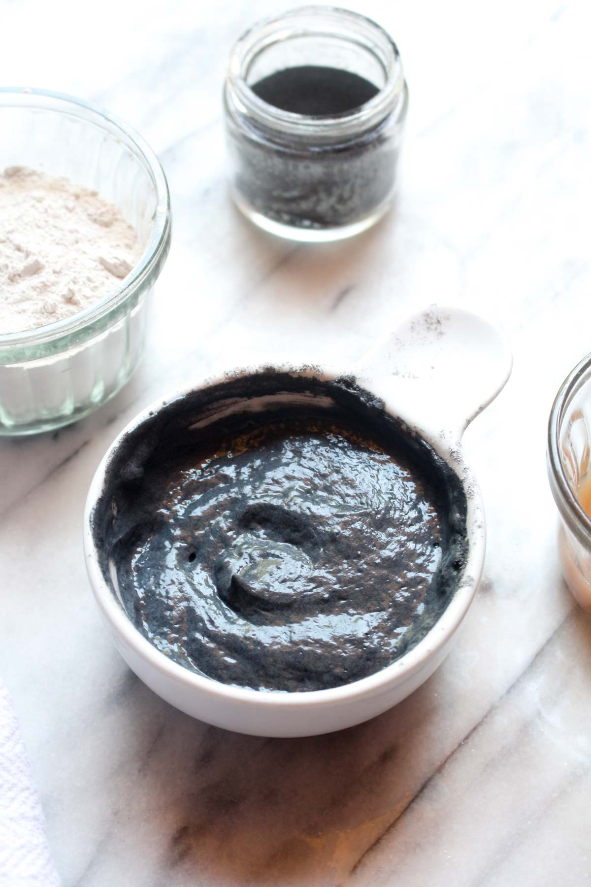 DIY Charcoal Mask Without Clay
 DIY Detox Charcoal Face Mask Catching Seeds