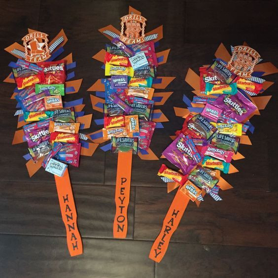 DIY Cheerleading Gifts
 Candy Spirit Sticks