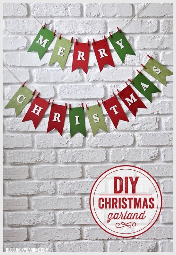 DIY Christmas Banner
 20 DIY Projects to Make Your Holiday Mantel Merry