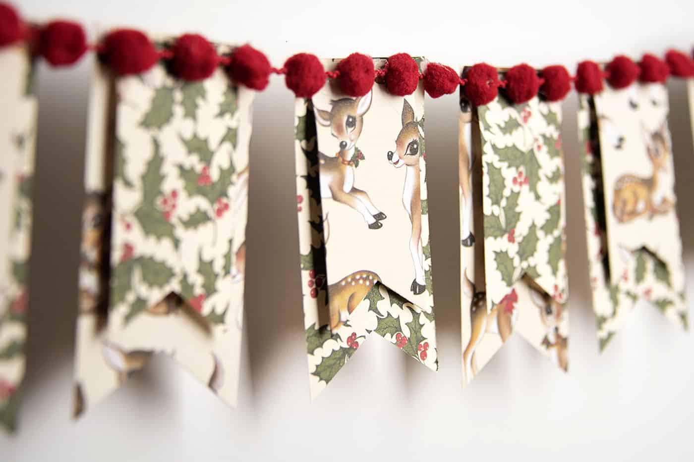 DIY Christmas Banners
 Vintage Deer DIY Christmas Banner DIY Candy