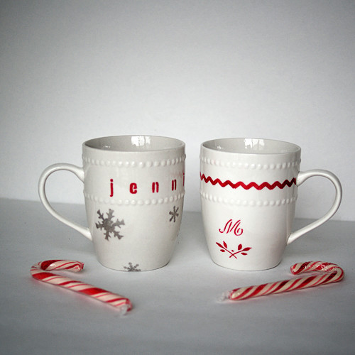 DIY Christmas Mugs
 Dollar Store Stenciled Gift Mugs