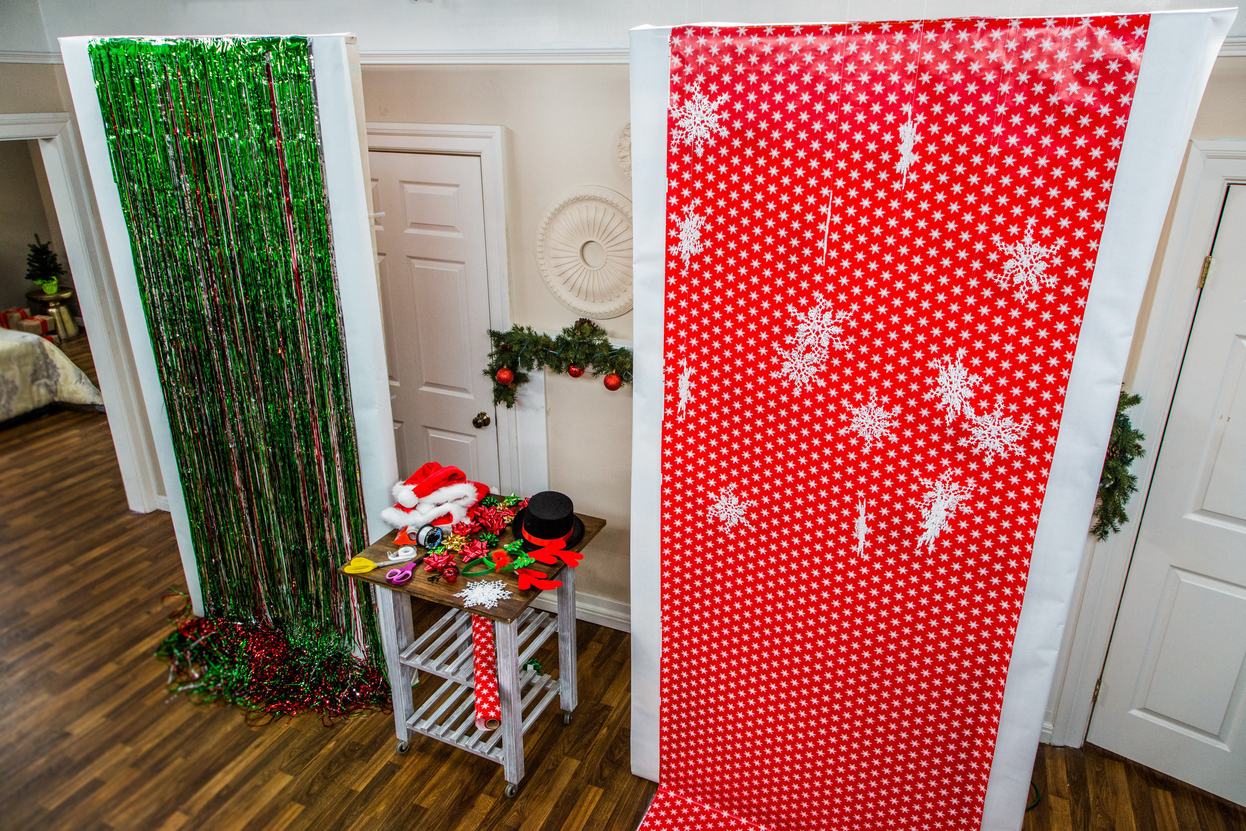 DIY Christmas Photography Backdrop
 DIY Holiday Booth Home & Family