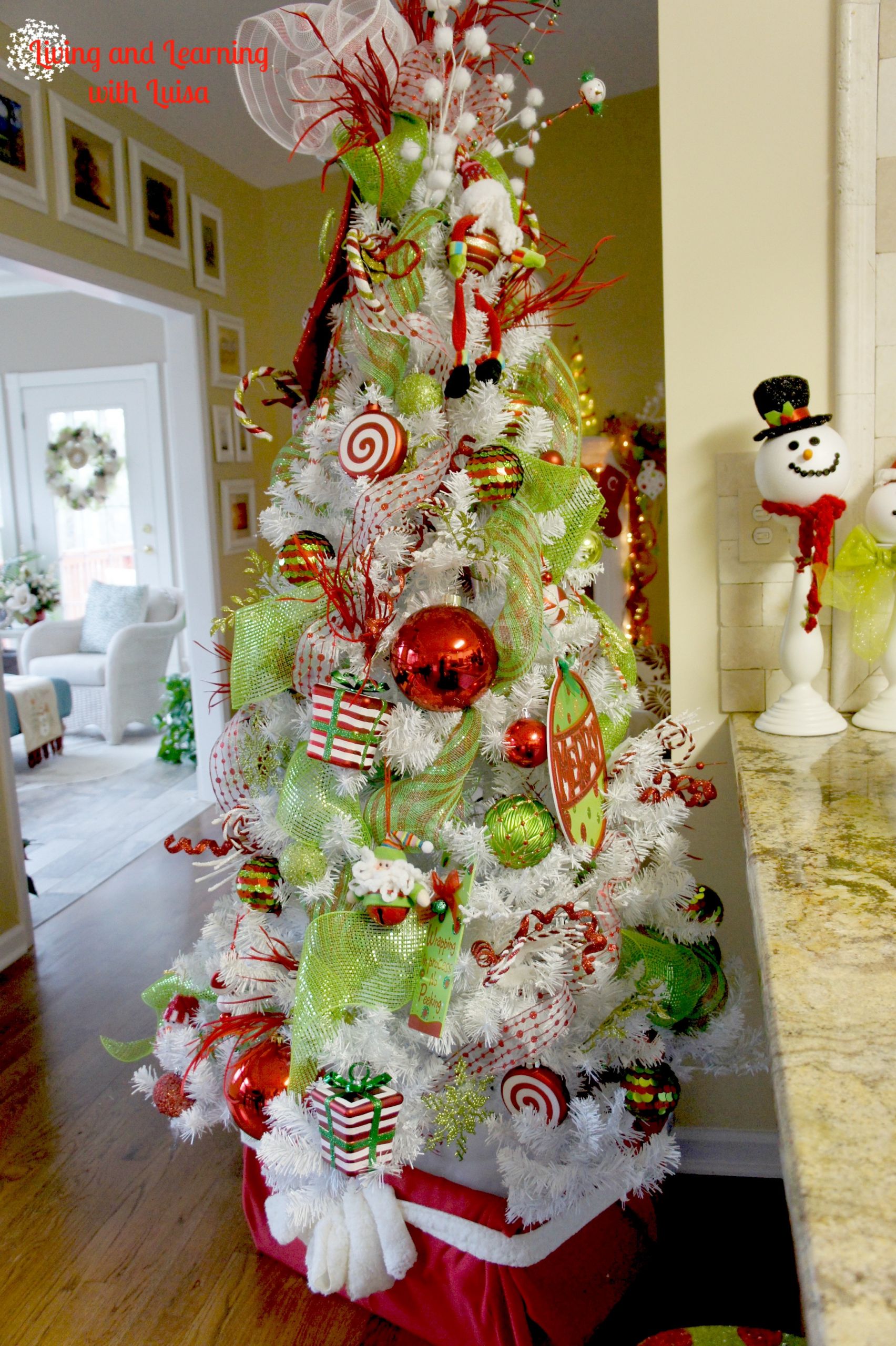 DIY Christmas Tree Decorations
 DIY Christmas Tree Stand