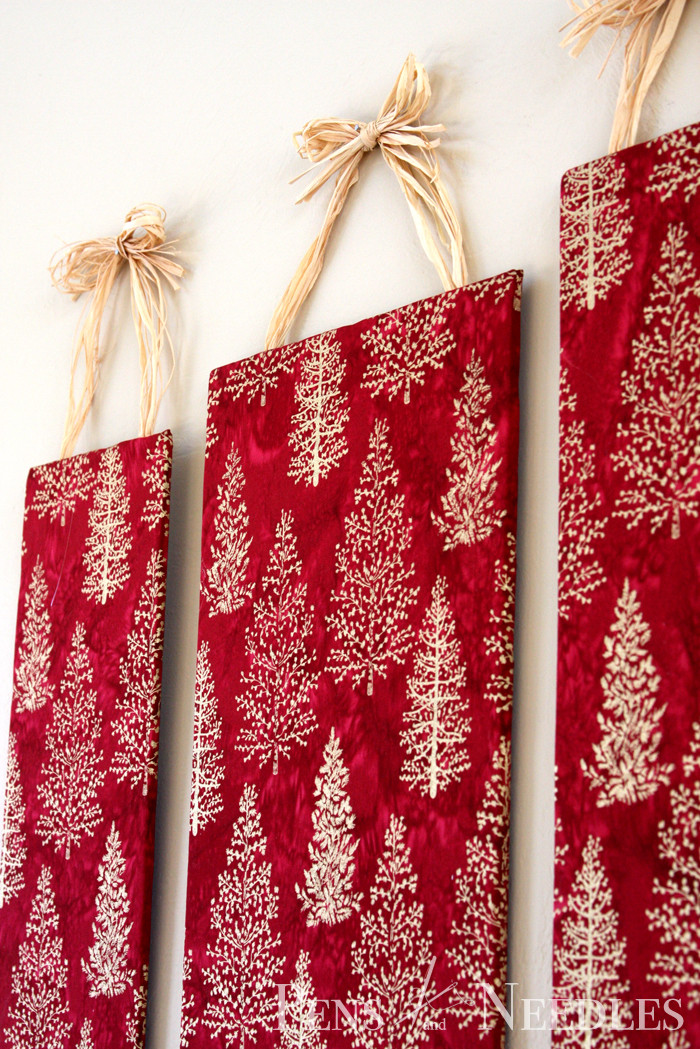 DIY Christmas Wall Decor
 Pens and Needles DIY Christmas Wall Art