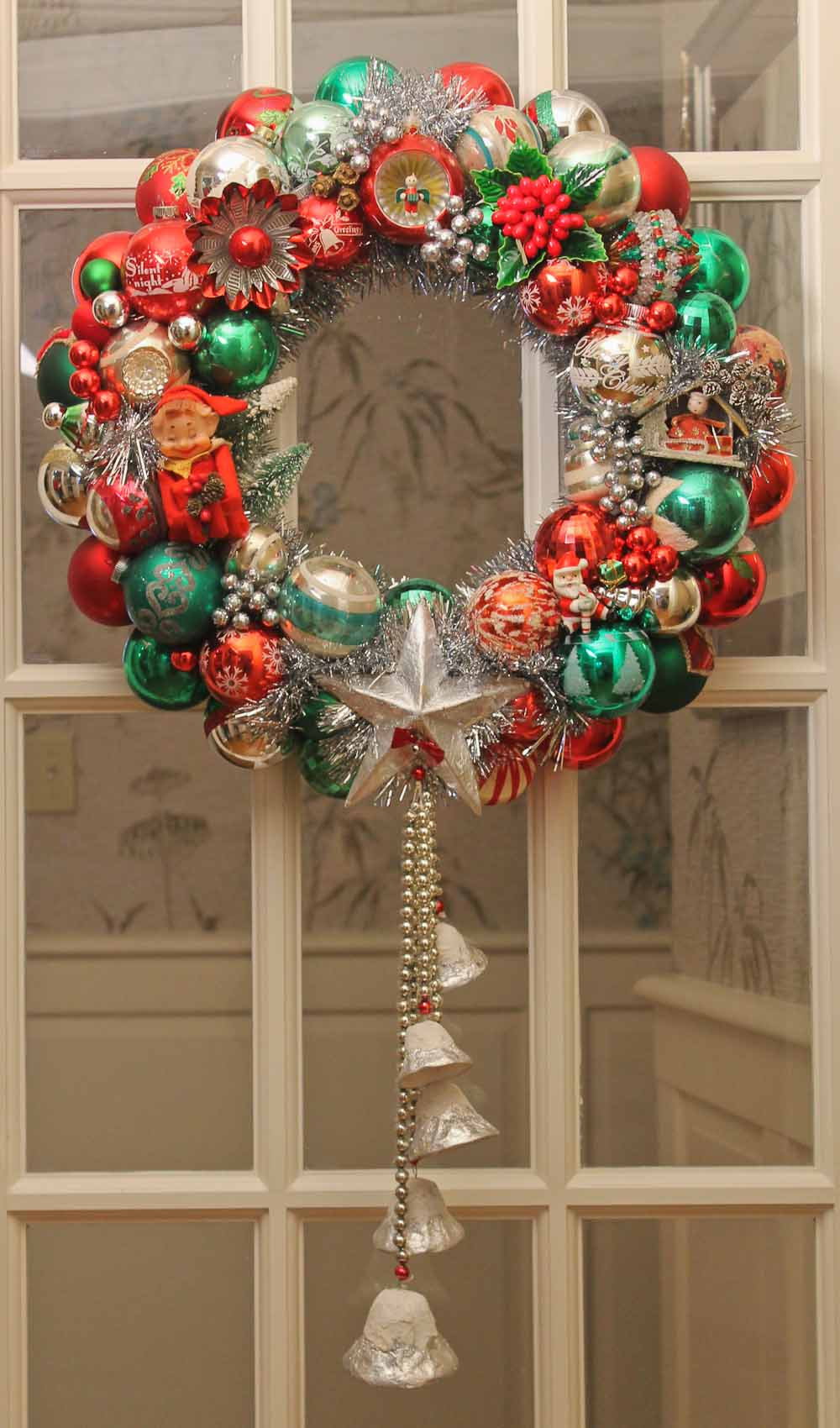 DIY Christmas Wreath
 100 photos of DIY Christmas ornament wreaths Upload