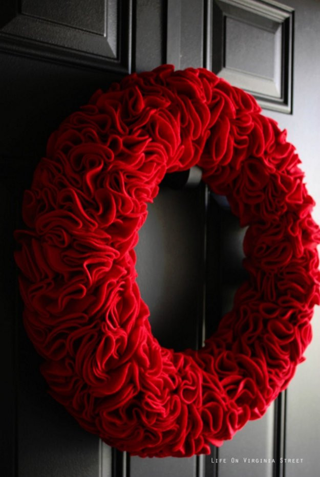 DIY Christmas Wreaths For Front Door
 DIY Christmas Wreaths You Will Love