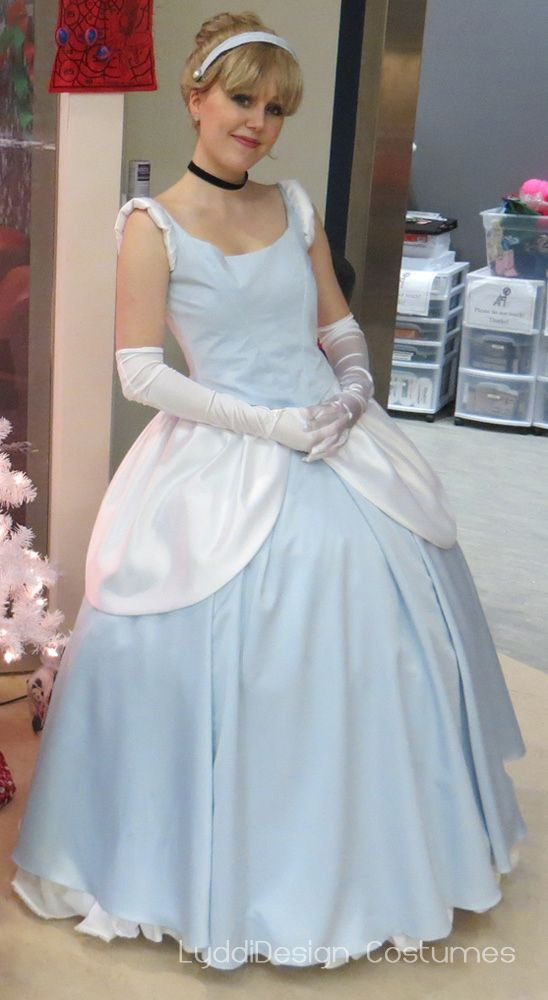 DIY Cinderella Costume For Adults
 Cinderella Costume Walkthrough