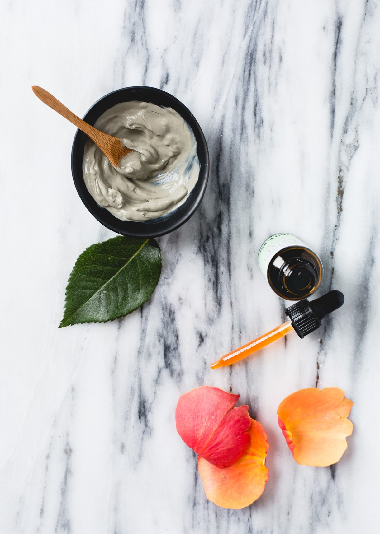 DIY Clay Mask
 Moisturizing DIY Clay Mask • HeartBeet Kitchen