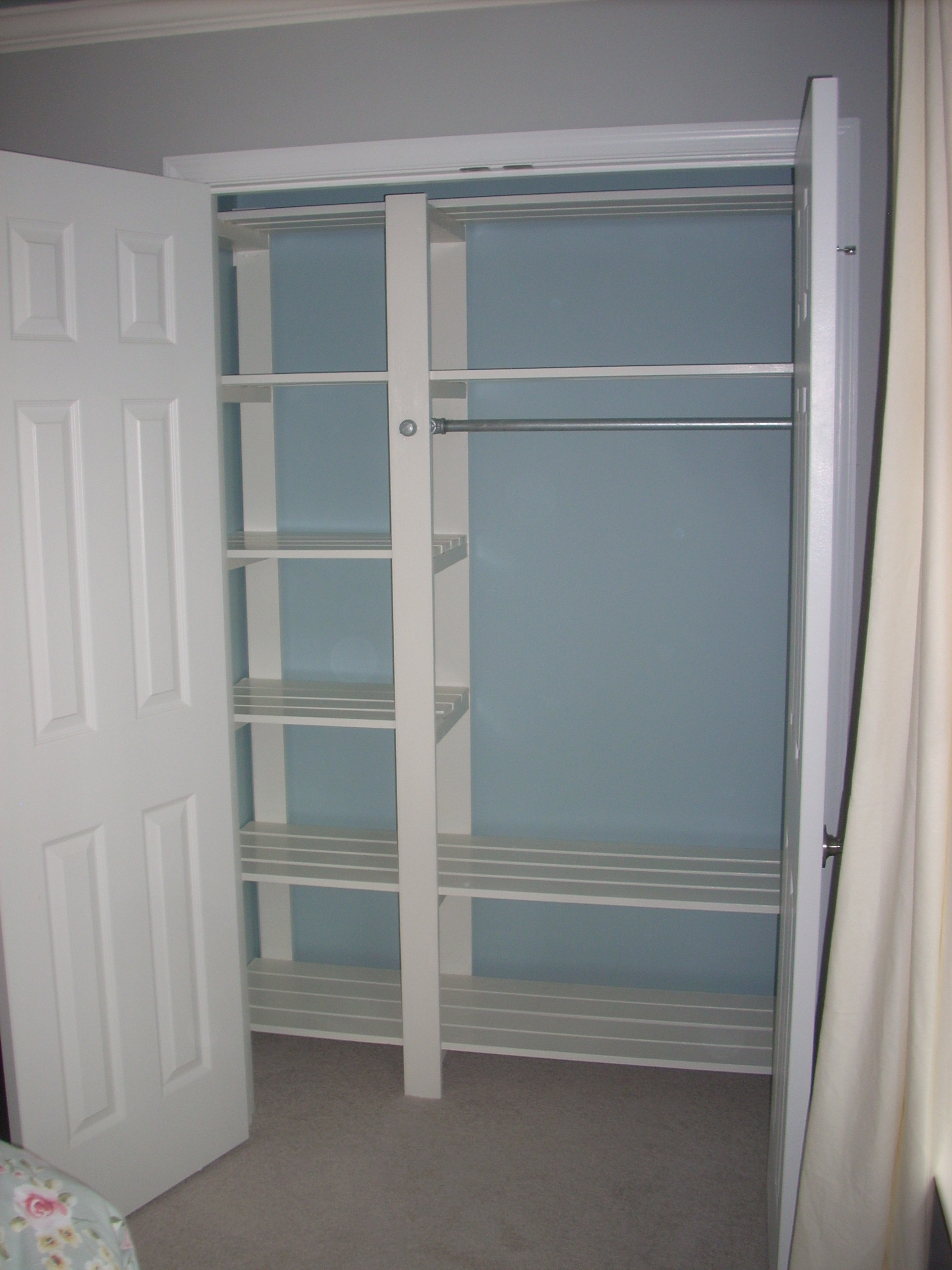 DIY Closet Plans
 Ana White