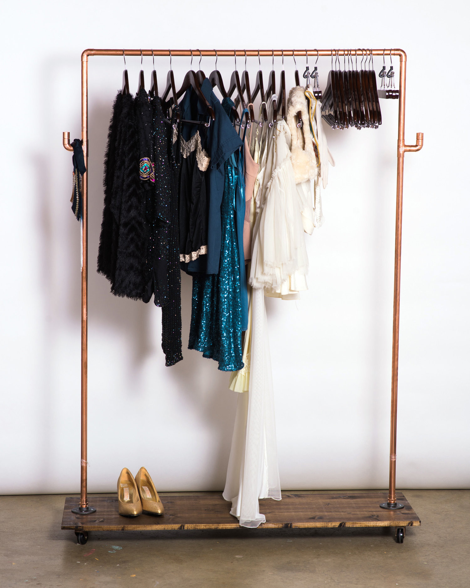 DIY Clothes Rack
 Creative DIY Clothes Rack Ideas Perfect For Lazy People