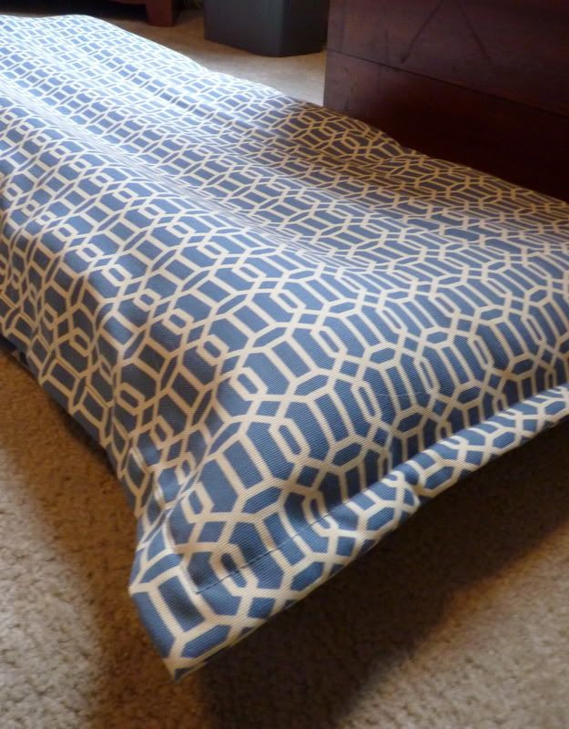 DIY Dog Bed Cover
 DIY Home Staging Tips Make a Washable Cover for Your Dog