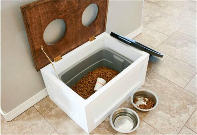 DIY Dog Food Storage
 12 DIY Contemporary Projects For Dog & Cat