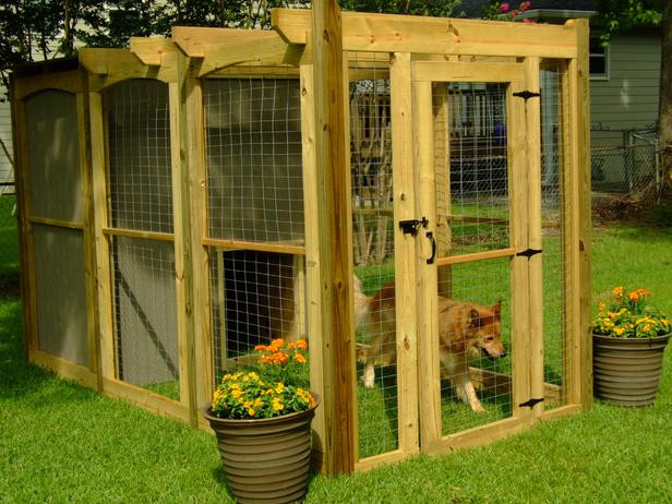 DIY Dog Run
 How to Build a Dog Run With Attached Doghouse how tos
